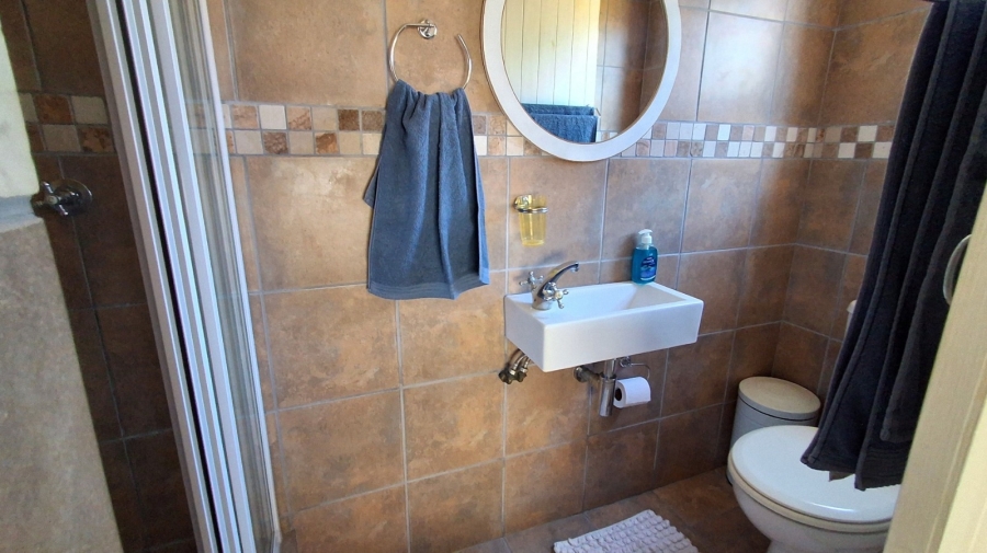 6 Bedroom Property for Sale in Stilbaai Wes Western Cape